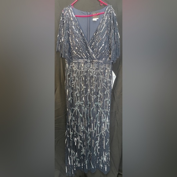 Mac Duggal 9064 NWT EMBELLISHED CAP SLEEVE FAUX WRAP TRUMPET GOWN - NWOT - Picture 5 of 12